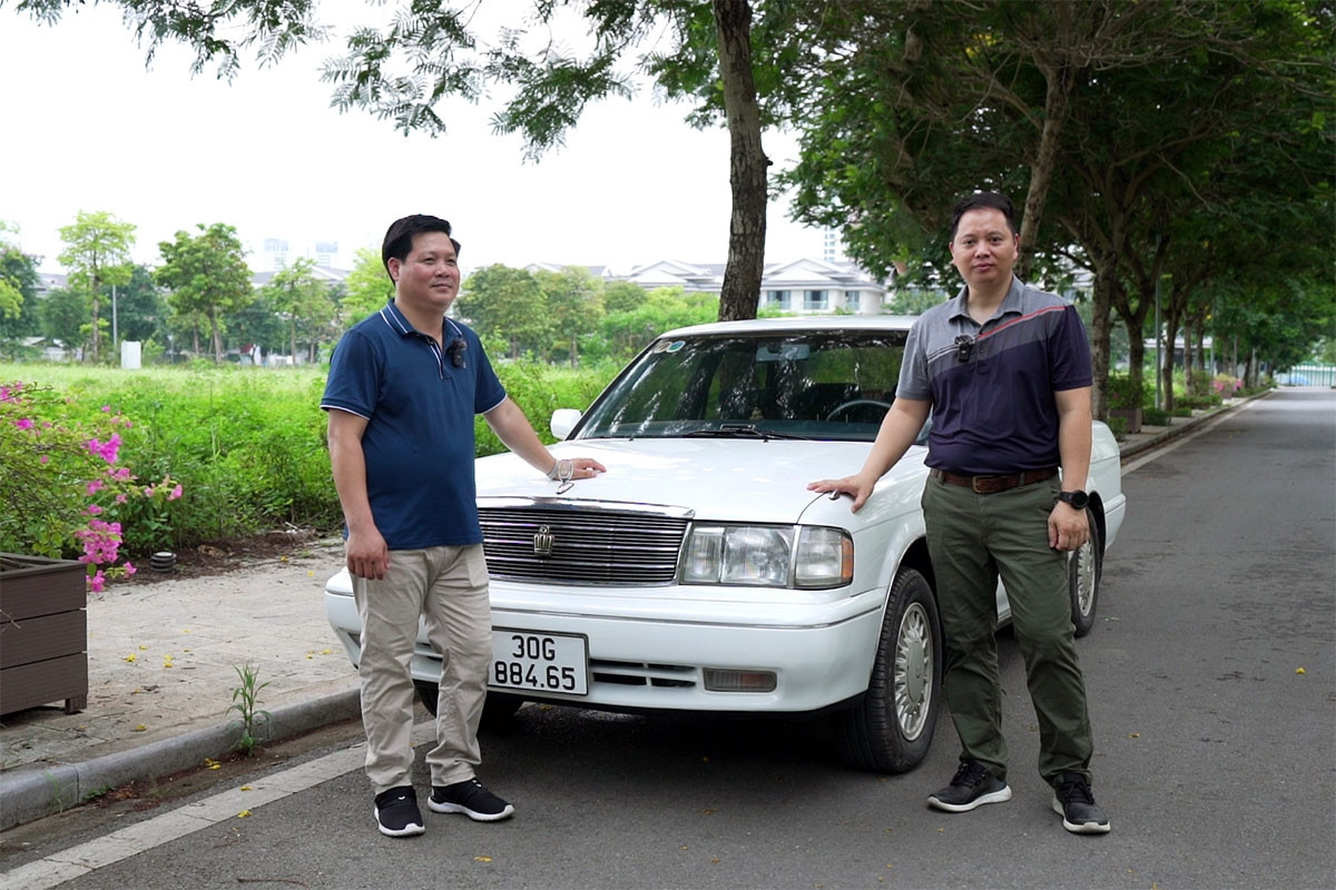 Người đàn ông đam mê chiếc ô tô 30 năm tuổi vì là mẫu xe vị lãnh đạo thường dùng