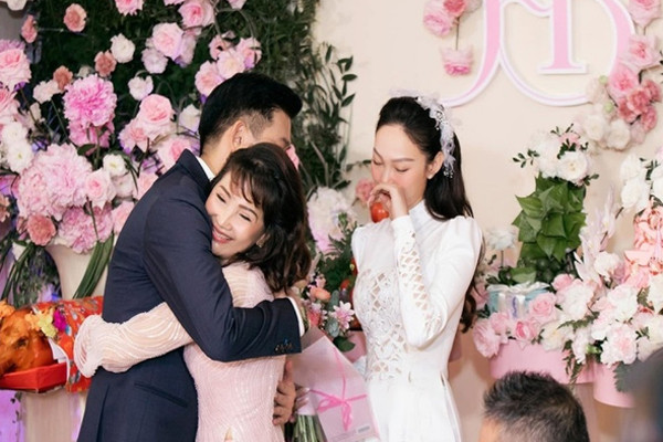 Người phụ nữ U60 trẻ đẹp khiến Minh Hằng nỗ lực mua nhà 2 triệu đô để báo hiếu - Ảnh 10.