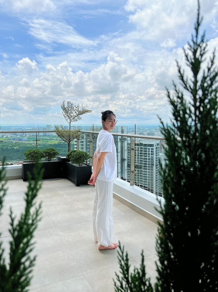 Hoa hậu Trái đất Phương Khánh mua nhà penthouse ở tuổi 27 - Ảnh 4.