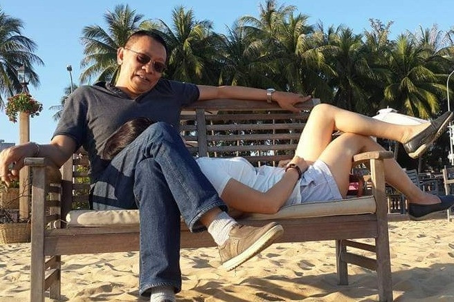 U70, MC Lại Văn Sâm vẫn cực trẻ và tình bên người vợ kín tiếng