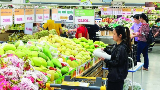 Domestic businesses striving to overcome technical barriers in exports ảnh 2