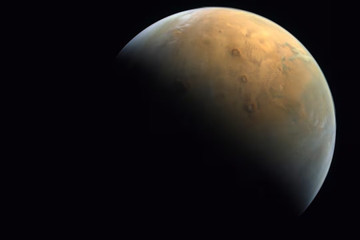 Không có internet, tại sao vẫn có thể phát trực tiếp từ sao Hỏa về Trái đất?
