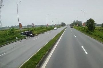 Xe container gây tai nạn ở Hà Nam, một cán bộ CSGT tử vong