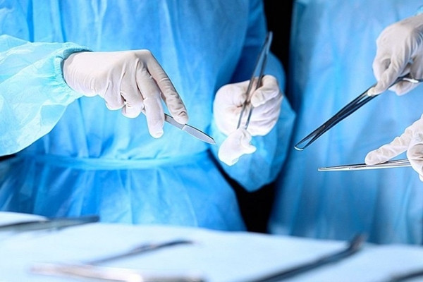 Vụ người phụ nữ mất 6 lít máu sau hút mỡ: Xác định cơ sở đã phẫu thuật thẩm mỹ