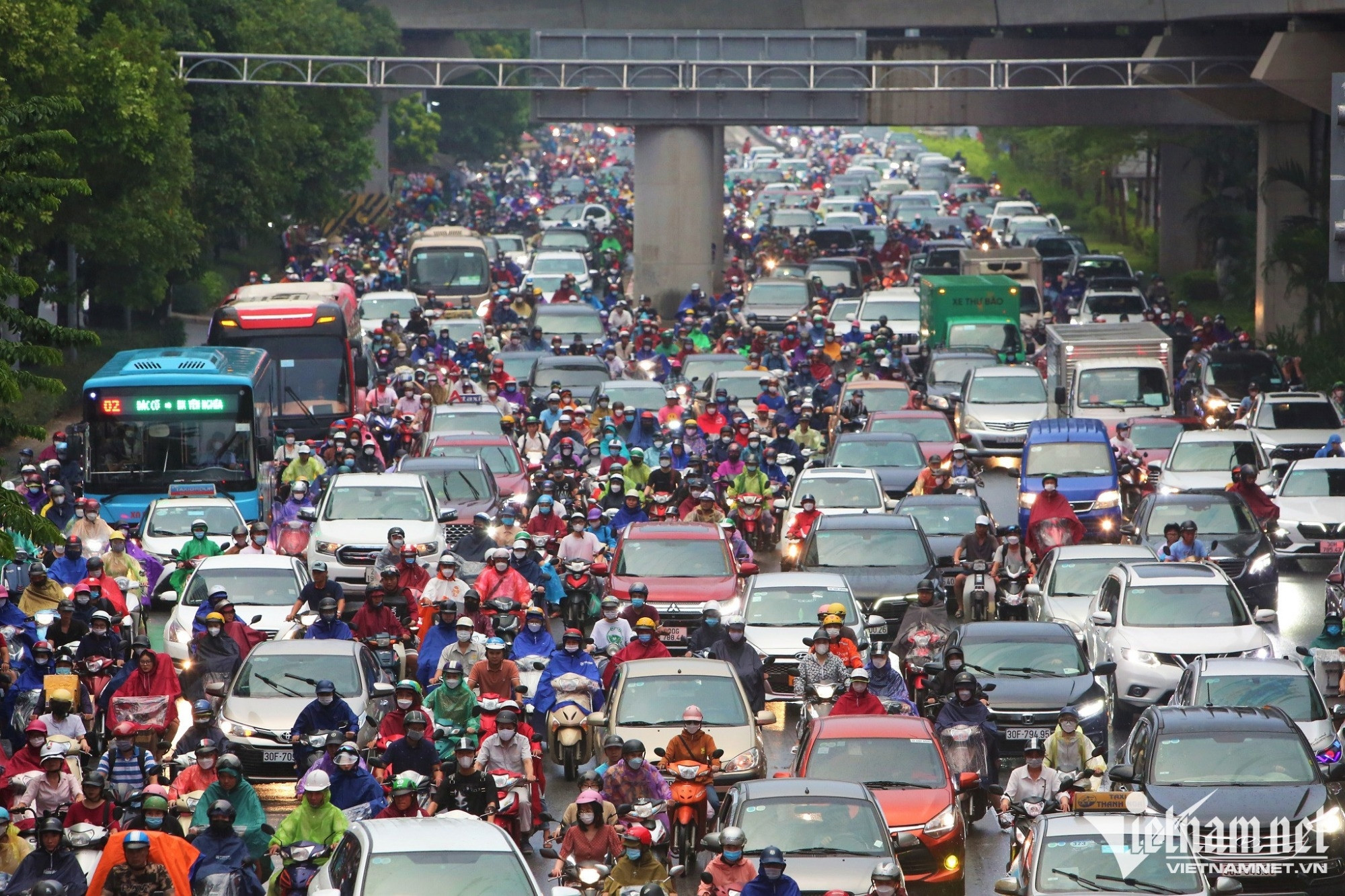 Hà Nội muốn cấm xe máy vào năm 2030, có khả thi?