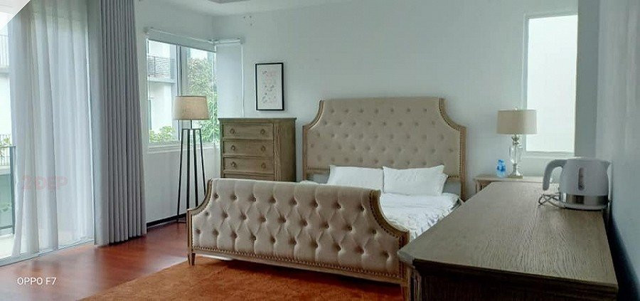 Nhà của vợ Shark Bình: Toàn biệt thự sang trọng, một căn hiện đại và một căn cổ điển - Ảnh 14.