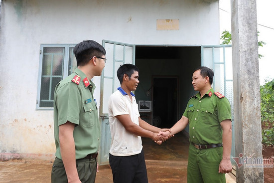 Đón những bước chân lầm lỡ trở về