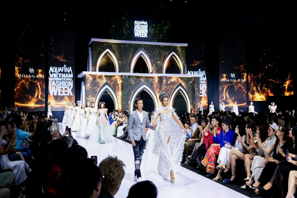 hcm city to host aquafina vietnam international fashion week 2023 picture 1