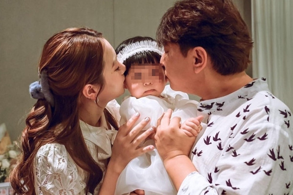 Nuôi dạy con khi vợ, chồng khác quốc tịch, văn hóa