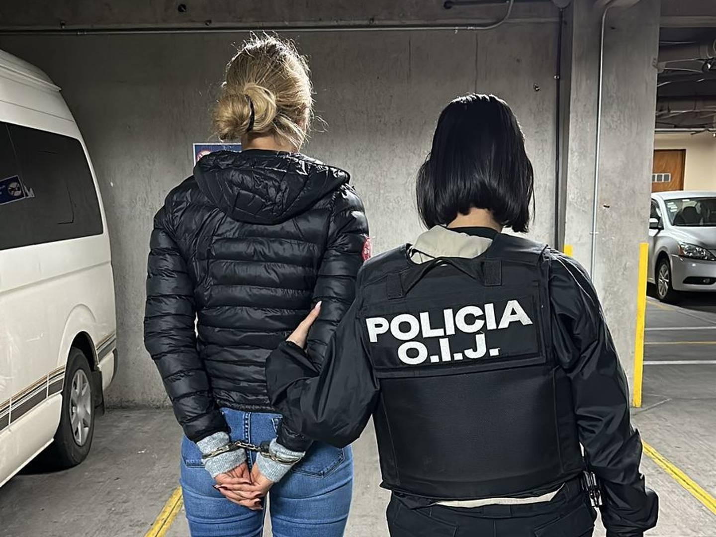 Người đẹp Costa Rica bị tạm giam vì trộm 40.000 USD của chồng đại gia - 2