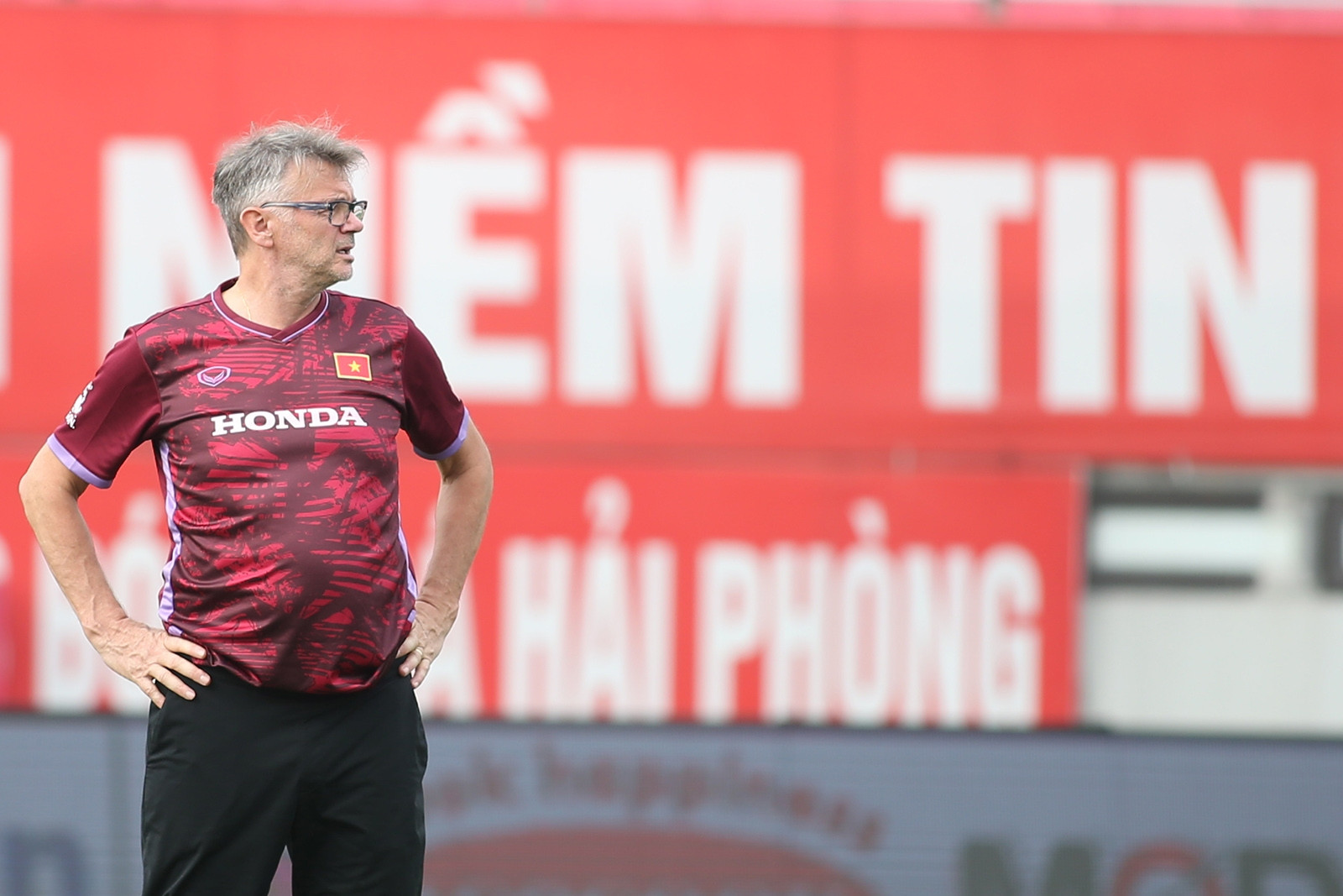 Tuyển Việt Nam: Sức mạnh suy giảm vì chưa... thuộc bài?