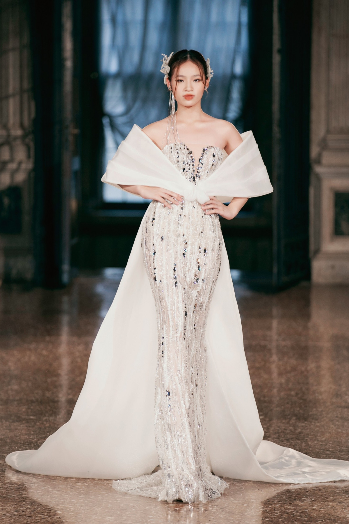 Foreign beauty appears graceful in Vietnamese designer’s Italian ...