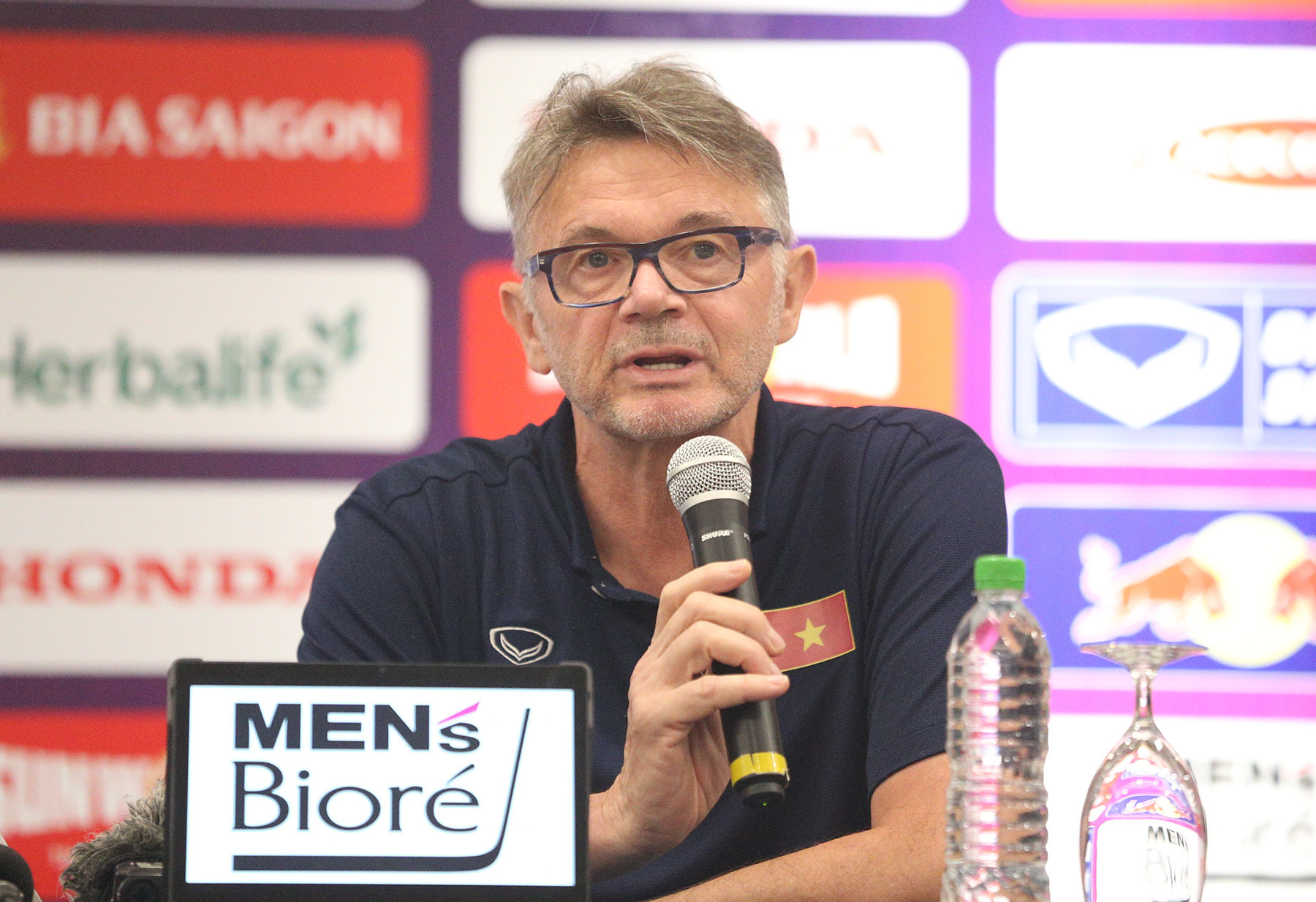 HLV Philippe Troussier: Tôi không sử dụng Công Phượng hết 90 phút