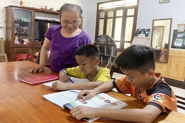 Người phụ nữ gõ cửa trái tim những đứa trẻ bị bỏ rơi ở làng SOS