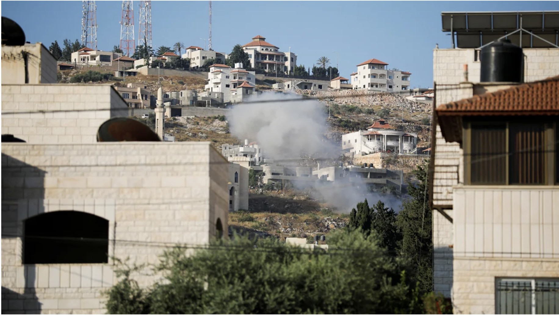 Quân đội Israel và chiến binh Palestine đọ hỏa lực ác liệt