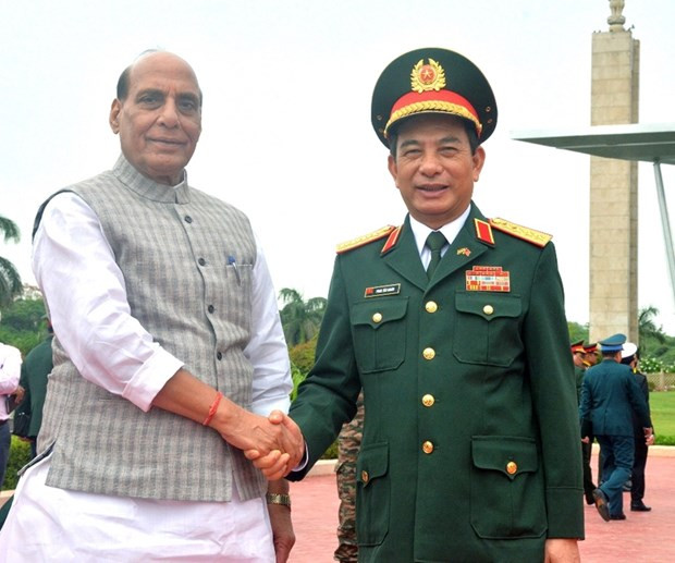 Vietnam, India promote defence cooperation hinh anh 2