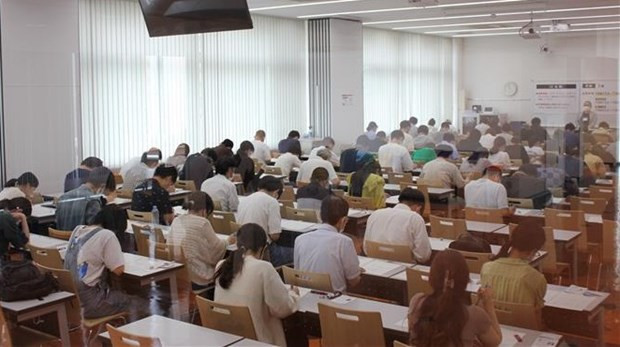 Nearly 800 candidates join 6th Vietnamese language test in Japan hinh anh 1