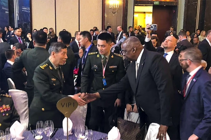 Bộ trưởng Quốc phòng Mỹ - Trung trao đổi chớp nhoáng bên lề Đối thoại Shangri-La
