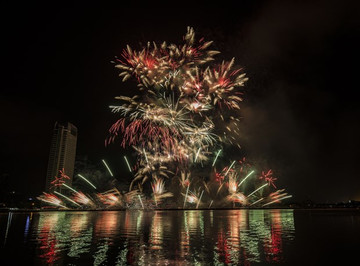 Da Nang int'l fireworks festival to activate bustling summer tourism season