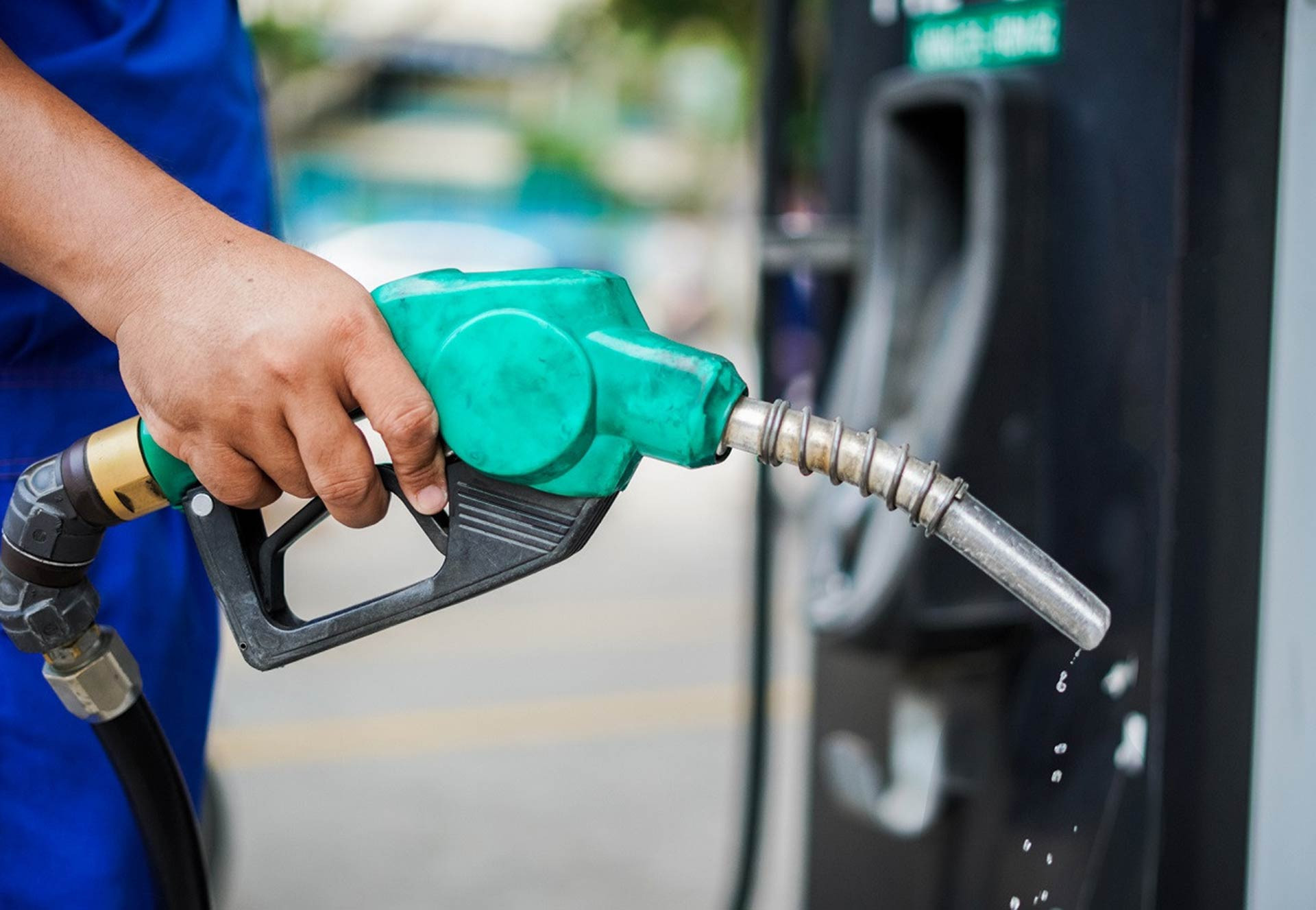 Giá xăng dầu ngày 21/6: Tăng cùng thế giới ?
