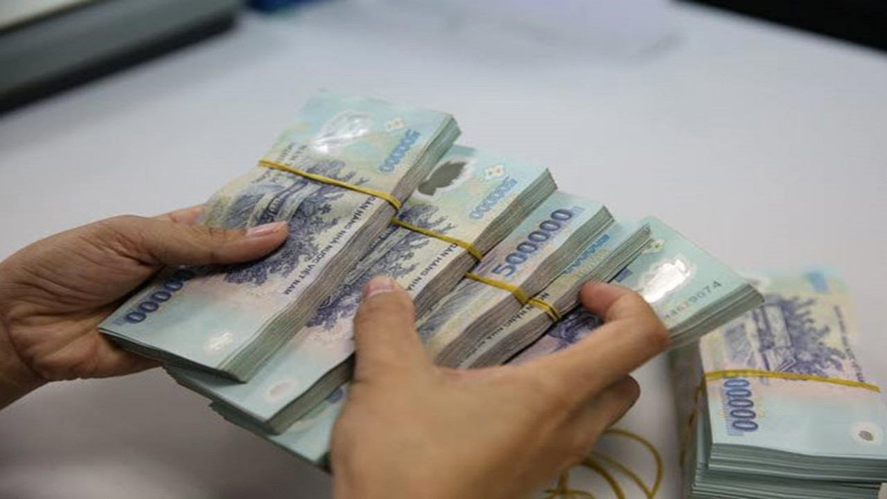 Banks redeem bonds before maturity