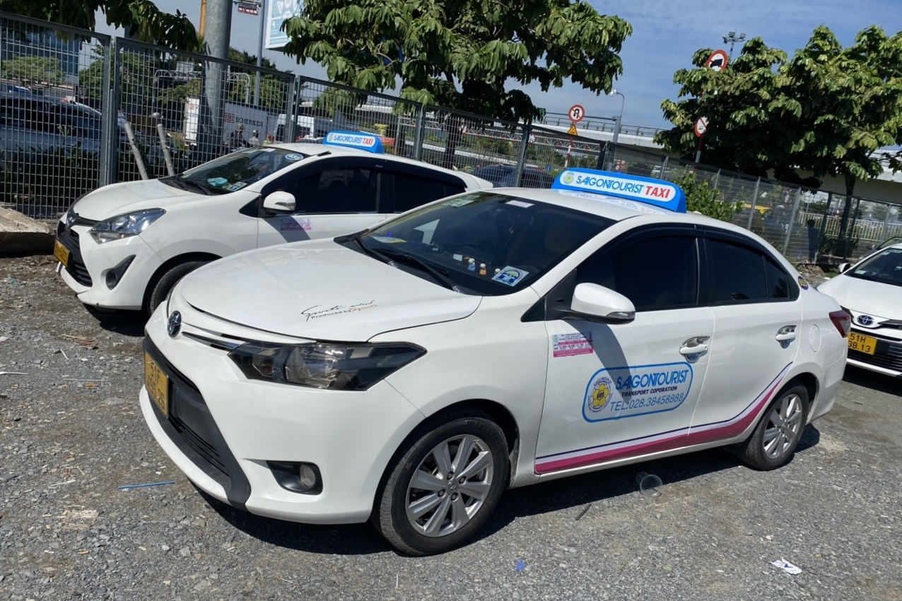 Cục Hàng không yêu cầu chặn ‘nạn’ xe dù tại sân bay Tân Sơn Nhất