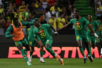 Mane ghi cú đúp, Senegal bất ngờ quật ngã Brazil