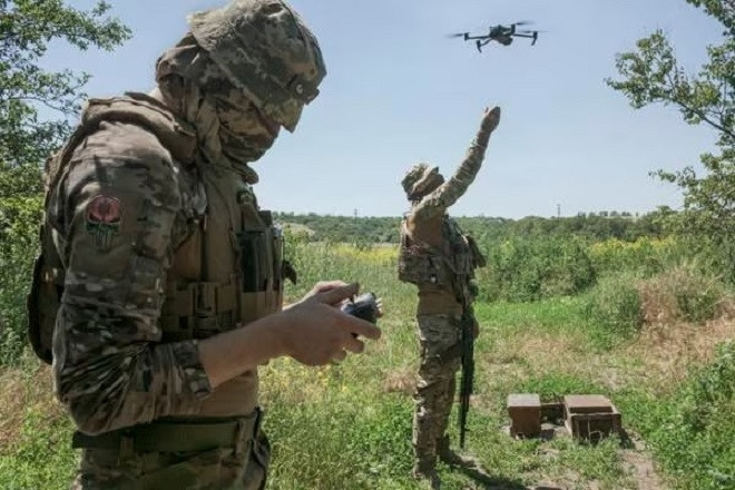 UAV tấn công kho quân sự ở Moscow, Kiev có thể kết thúc phản công sau vài tuần