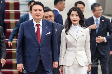 Bản tin trưa 22/6: Tổng thống Hàn Quốc và phu nhân đến Hà Nội