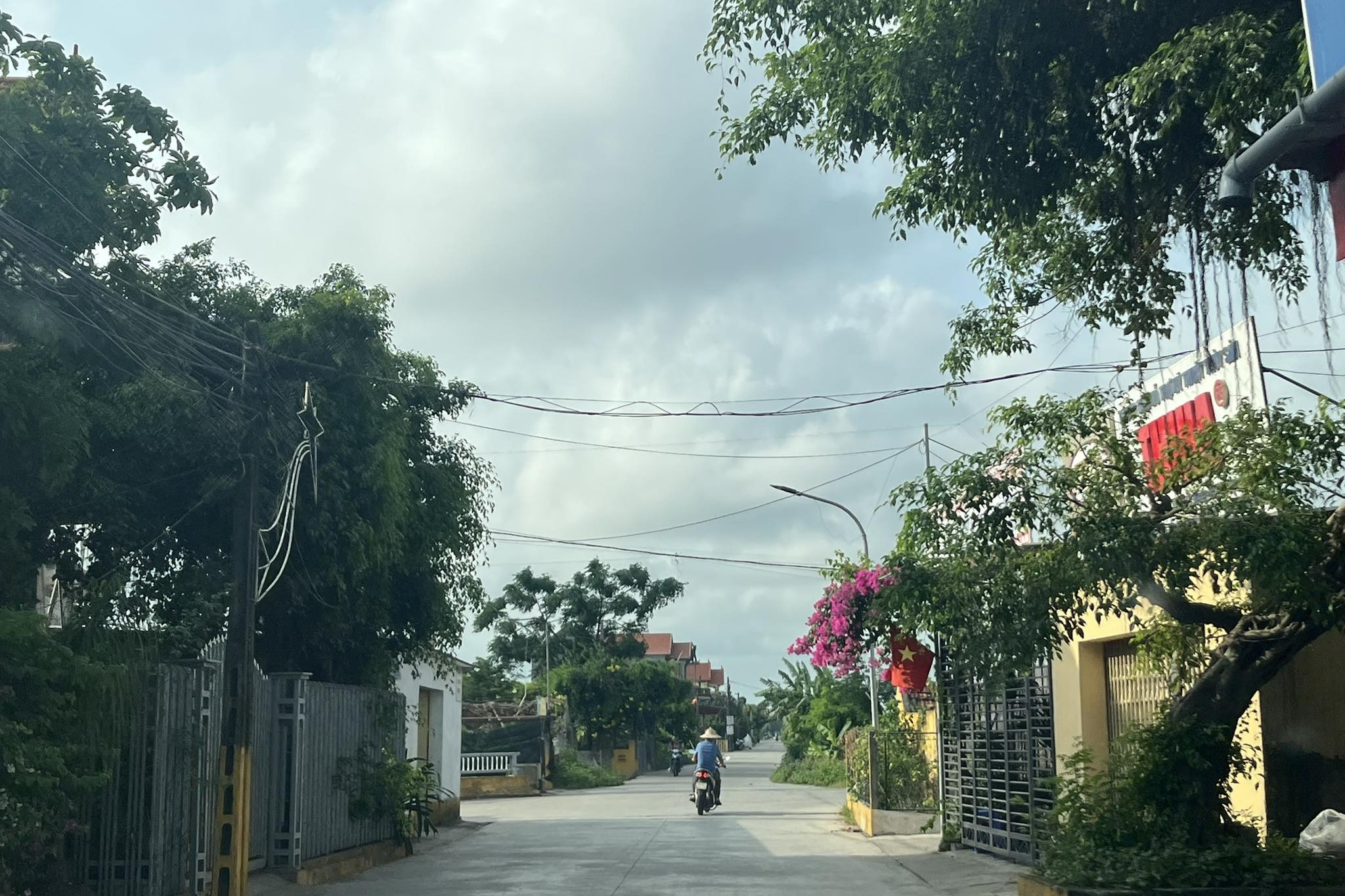 Hoàn thiện hạ tầng giao thông theo tiêu chí nông thôn mới kiểu mẫu ở Nam Định