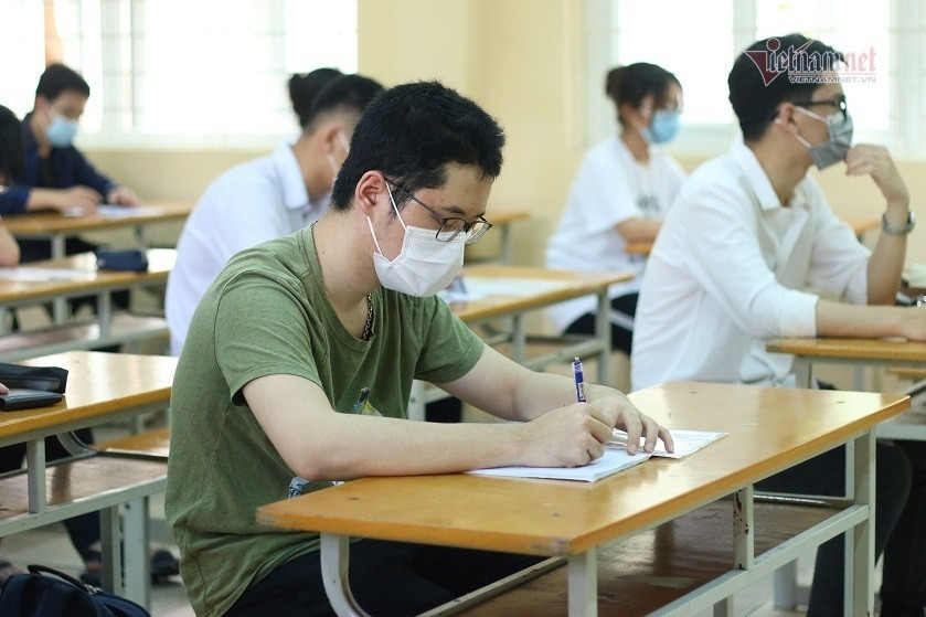 Thi tốt nghiệp THPT 2023: Đề thi thử môn Toán ở Quảng Ngãi