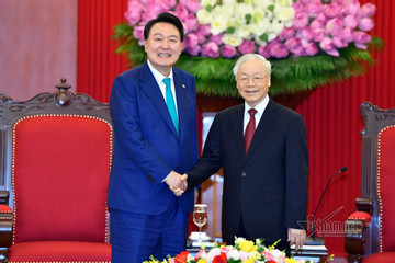 Tổng Bí thư, Thủ tướng, Chủ tịch Quốc hội tiếp Tổng thống Hàn Quốc