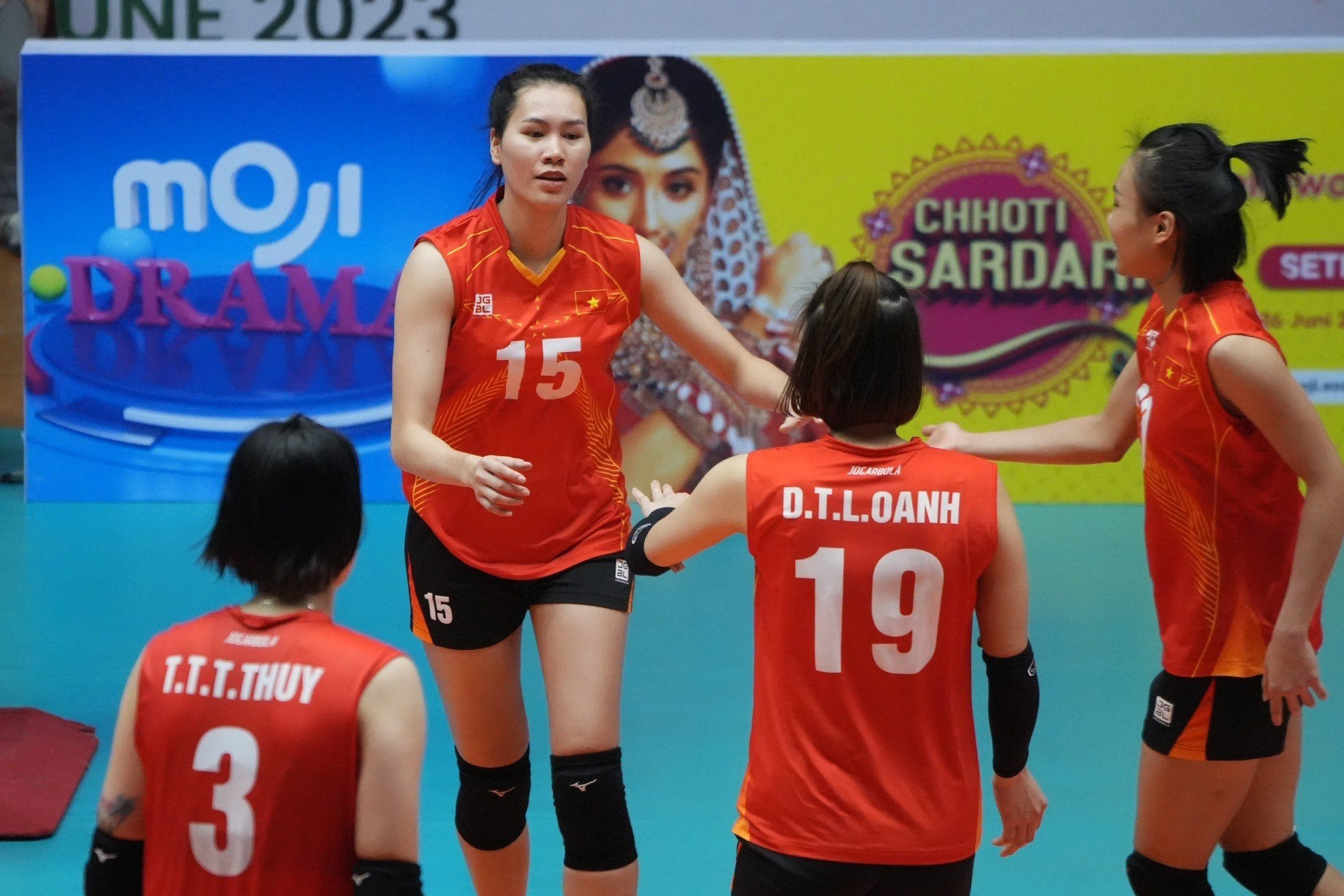 Tuyển bóng chuyền nữ Việt Nam dễ thở ở bán kết AVC Challenge Cup VN