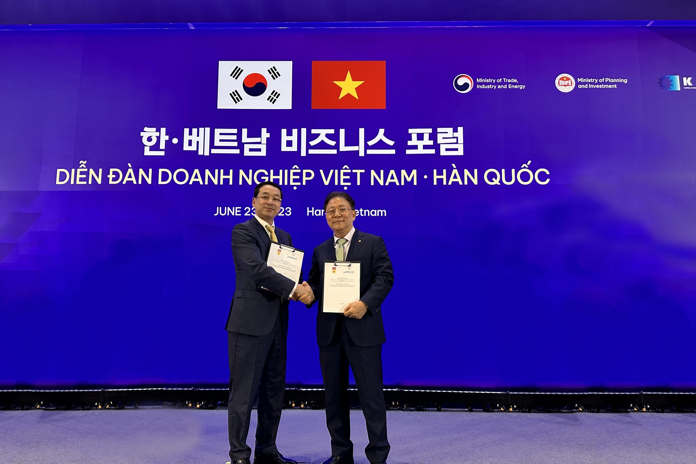 Việt Nam và Hàn Quốc hợp tác đầu tư các dự án sản xuất chíp bán dẫn