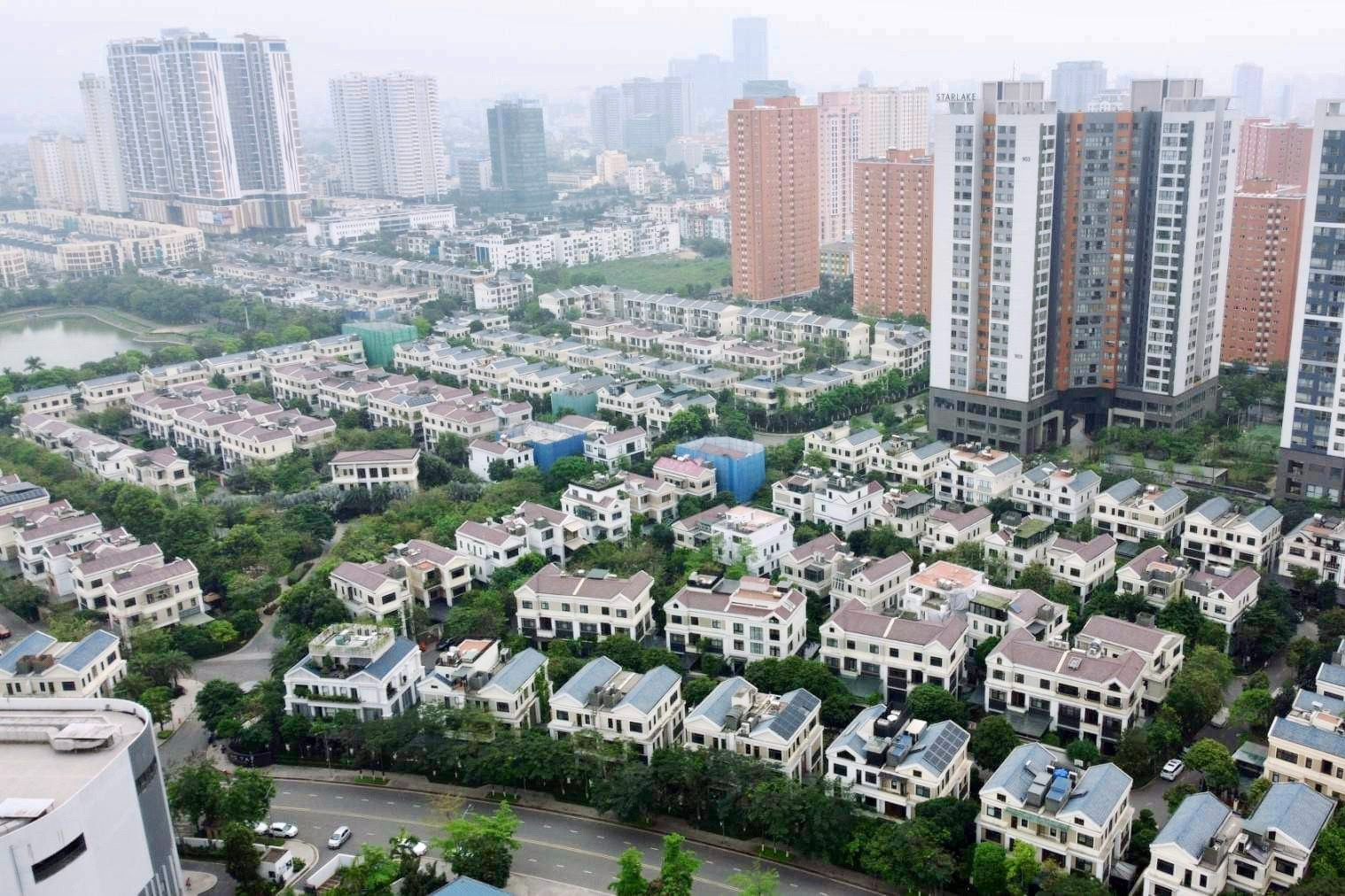 Super-expensive houses on sale in Hanoi