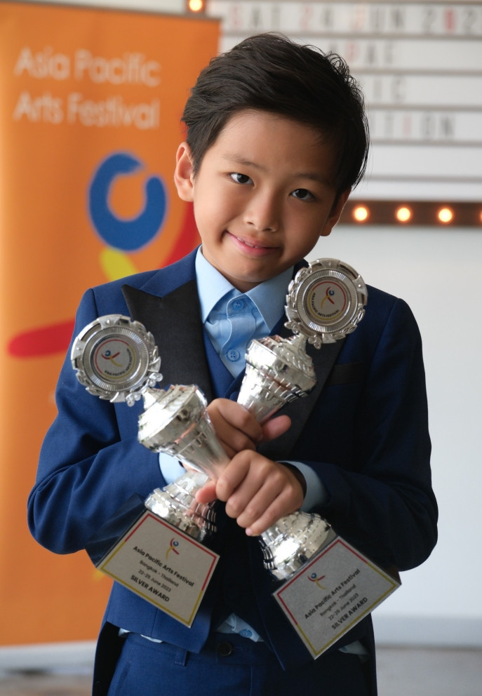 Long Hải đoạt cú đúp giải vàng tại Liên hoan nghệ thuật châu Á Thái Bình Dương