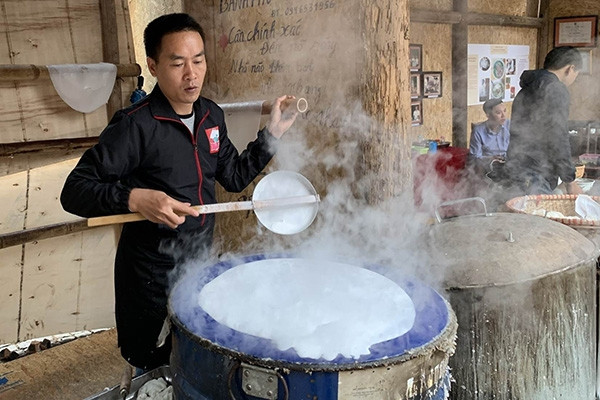 Cả làng kéo nhau đi bán hàng rong tạo ra món ăn nổi tiếng toàn cầu