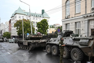 Lithuania kêu gọi củng cố sườn đông NATO, Trung Quốc lên tiếng tình hình ở Nga