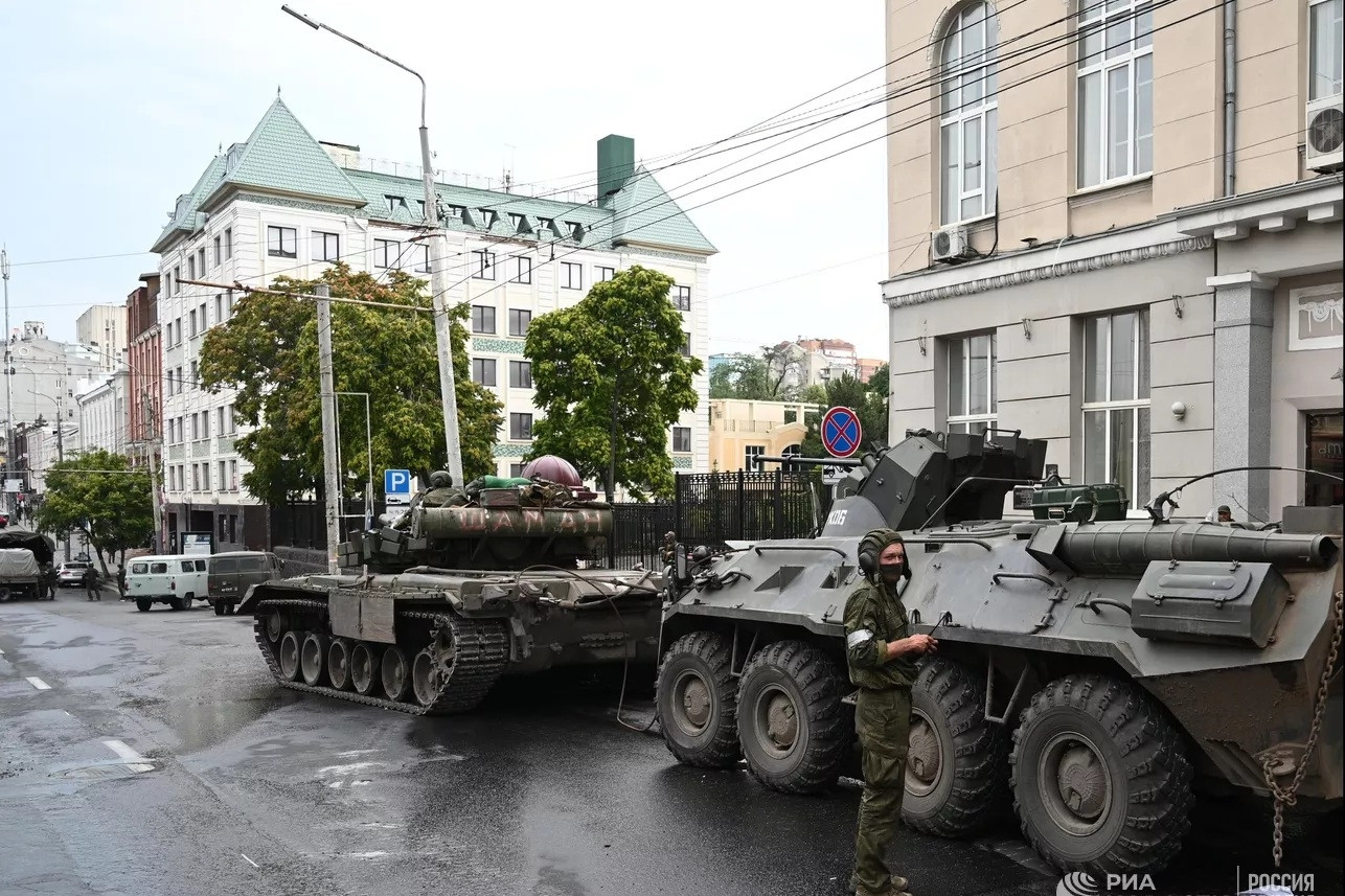 Lithuania kêu gọi củng cố sườn đông NATO, Trung Quốc lên tiếng tình hình ở Nga