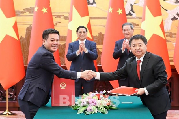 Ministry of Industry and Trade seals MoU with Chinese market management agency hinh anh 1