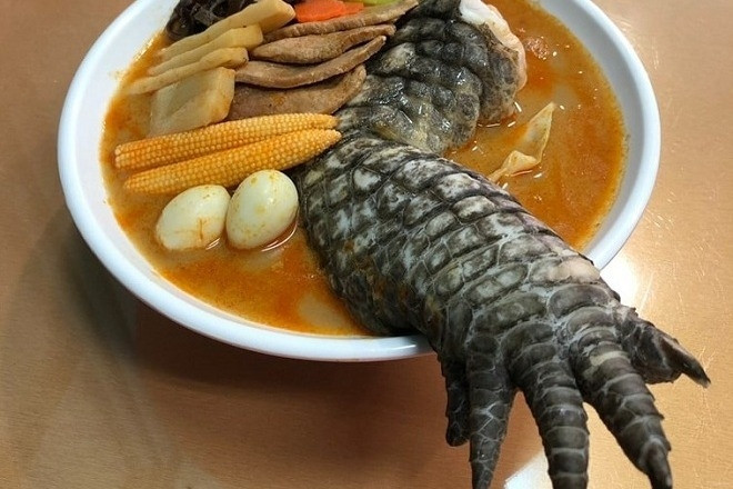 Món mì chân cá sấu ‘phiên bản giới hạn’ ở Đài Loan