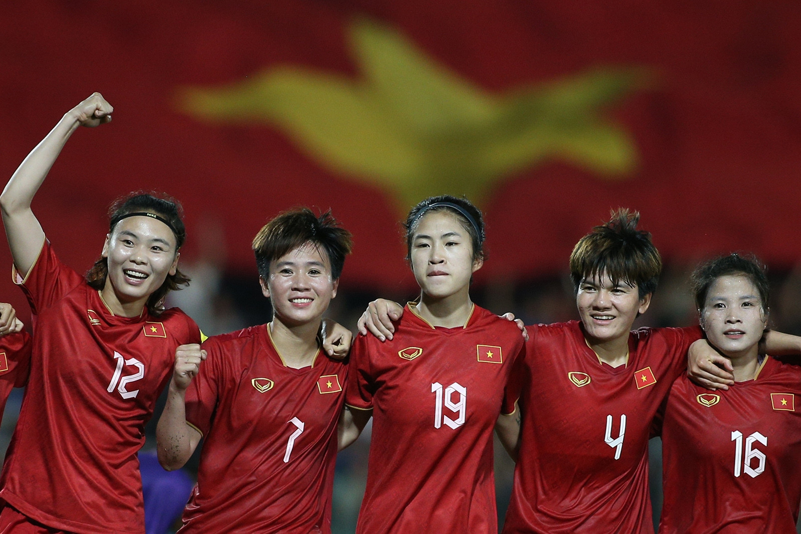 Tuyển nữ Việt Nam được tiếp lửa tinh thần trước World Cup