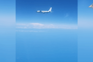 Video chiến đấu cơ Nga chặn máy bay do thám Anh ở Biển Đen