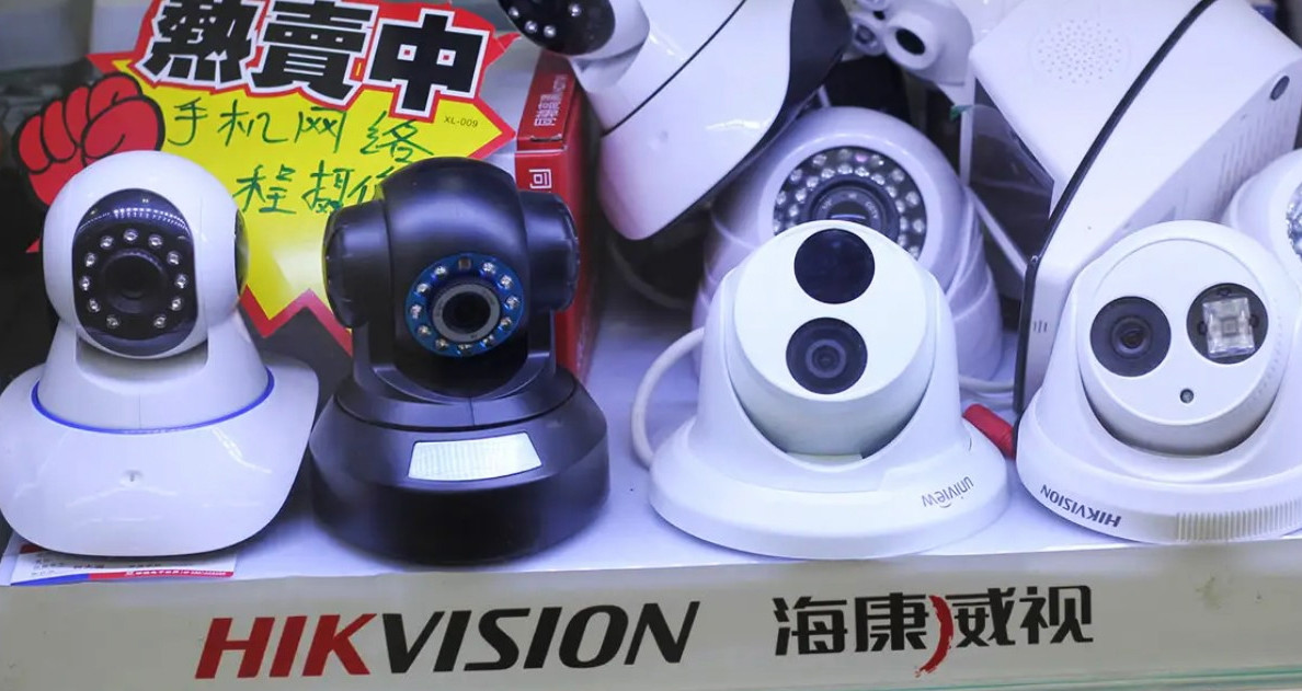 Hikvision カメラの「海賊版メッセージ」について専門家が語る