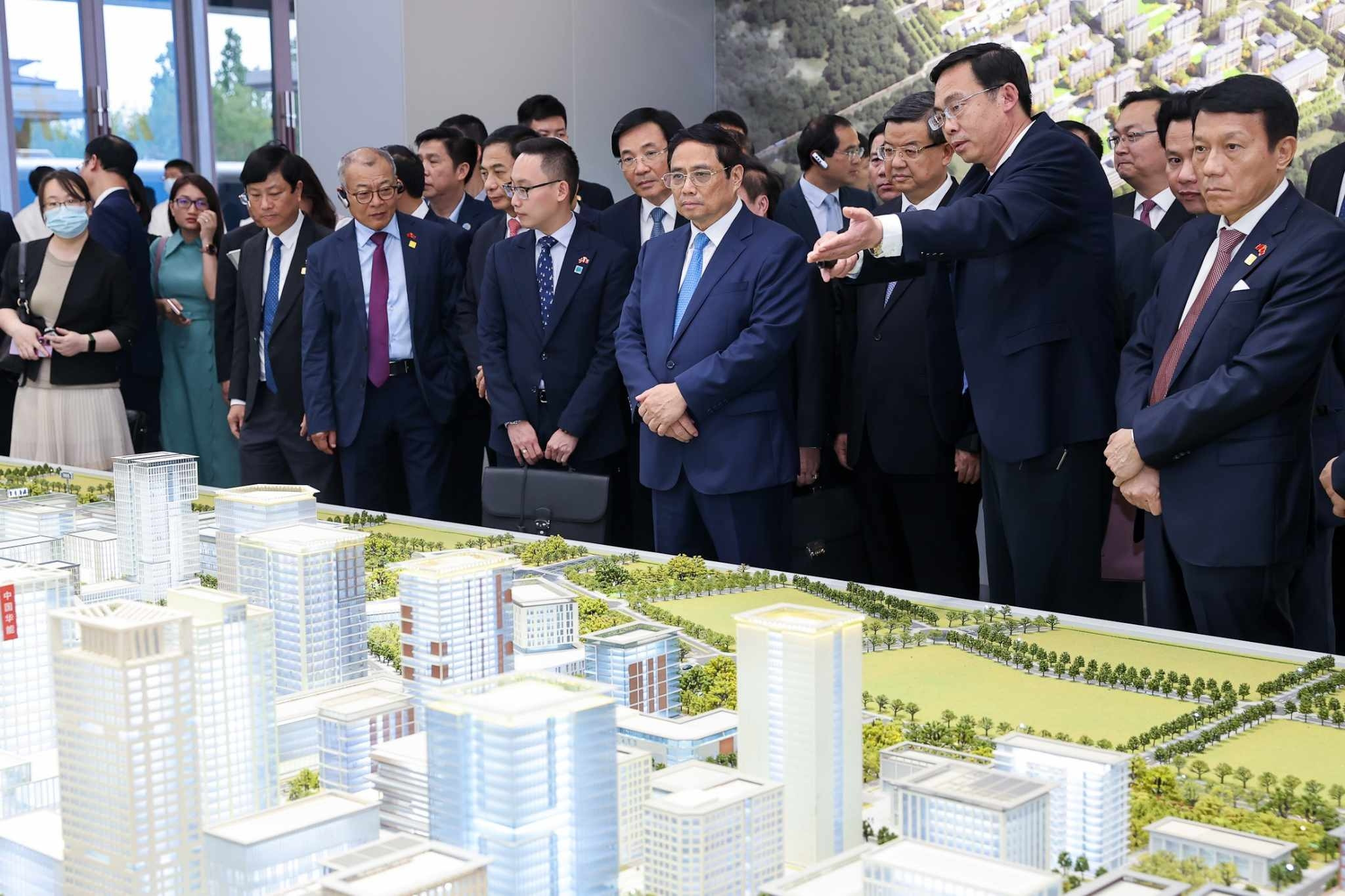 Thủ tướng khảo sát thành phố mới tỷ USD Hùng An, Trung Quốc