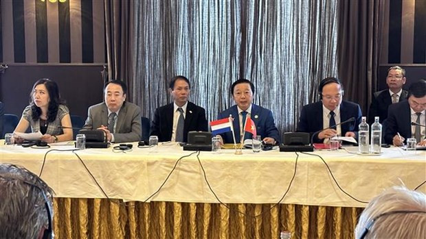 Vietnam, Netherlands strengthen cooperation in climate change adaption, water management hinh anh 1