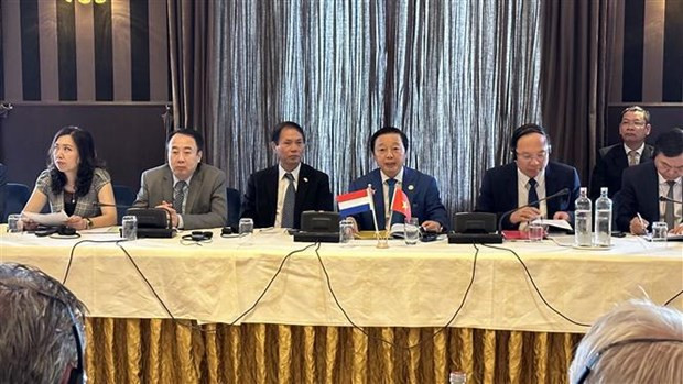 VN, Netherlands strengthen cooperation in climate change adaption