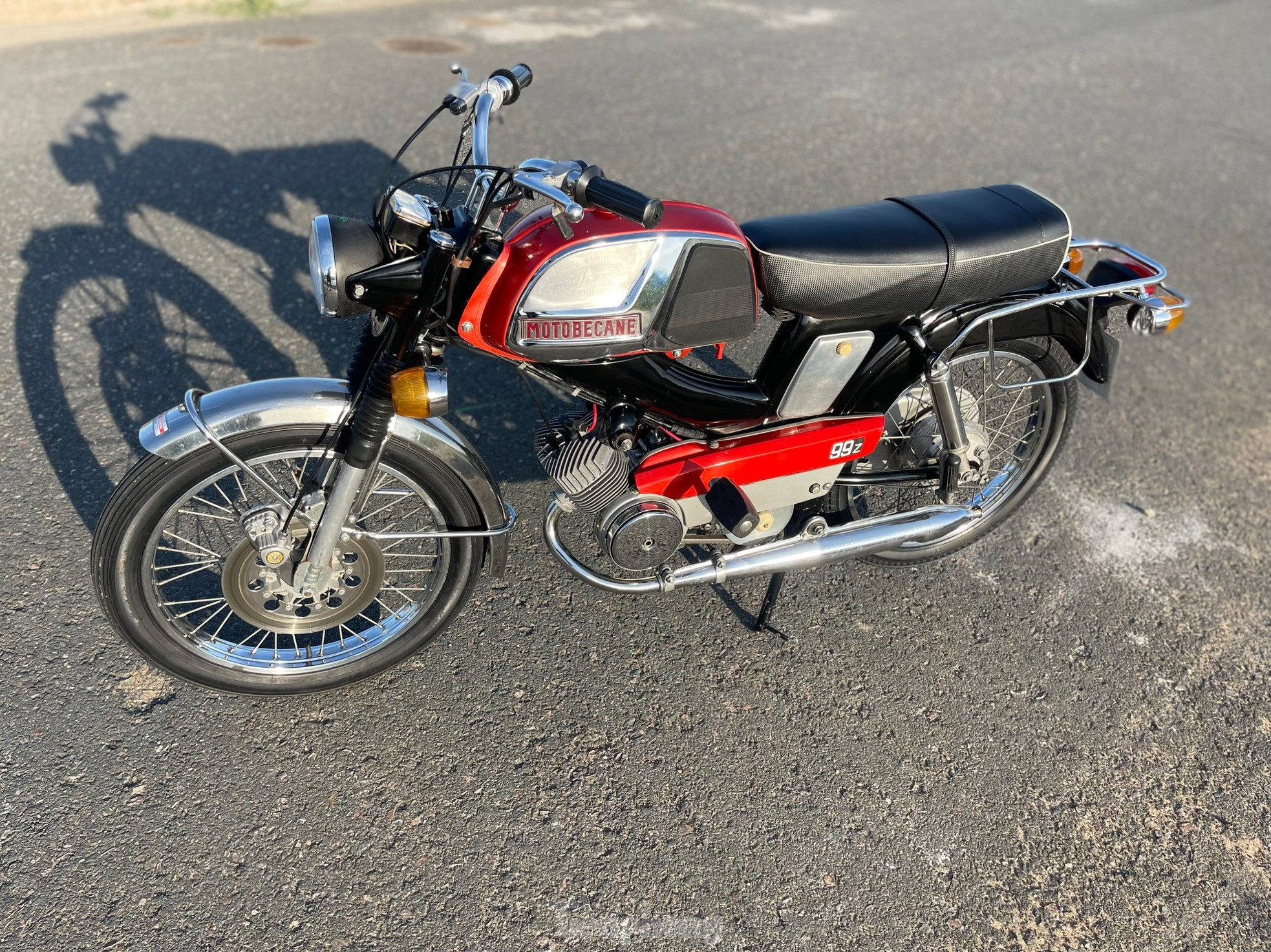 Xe máy cổ 'hiếm có khó tìm' của dân chơi Sài thành ảnh 4