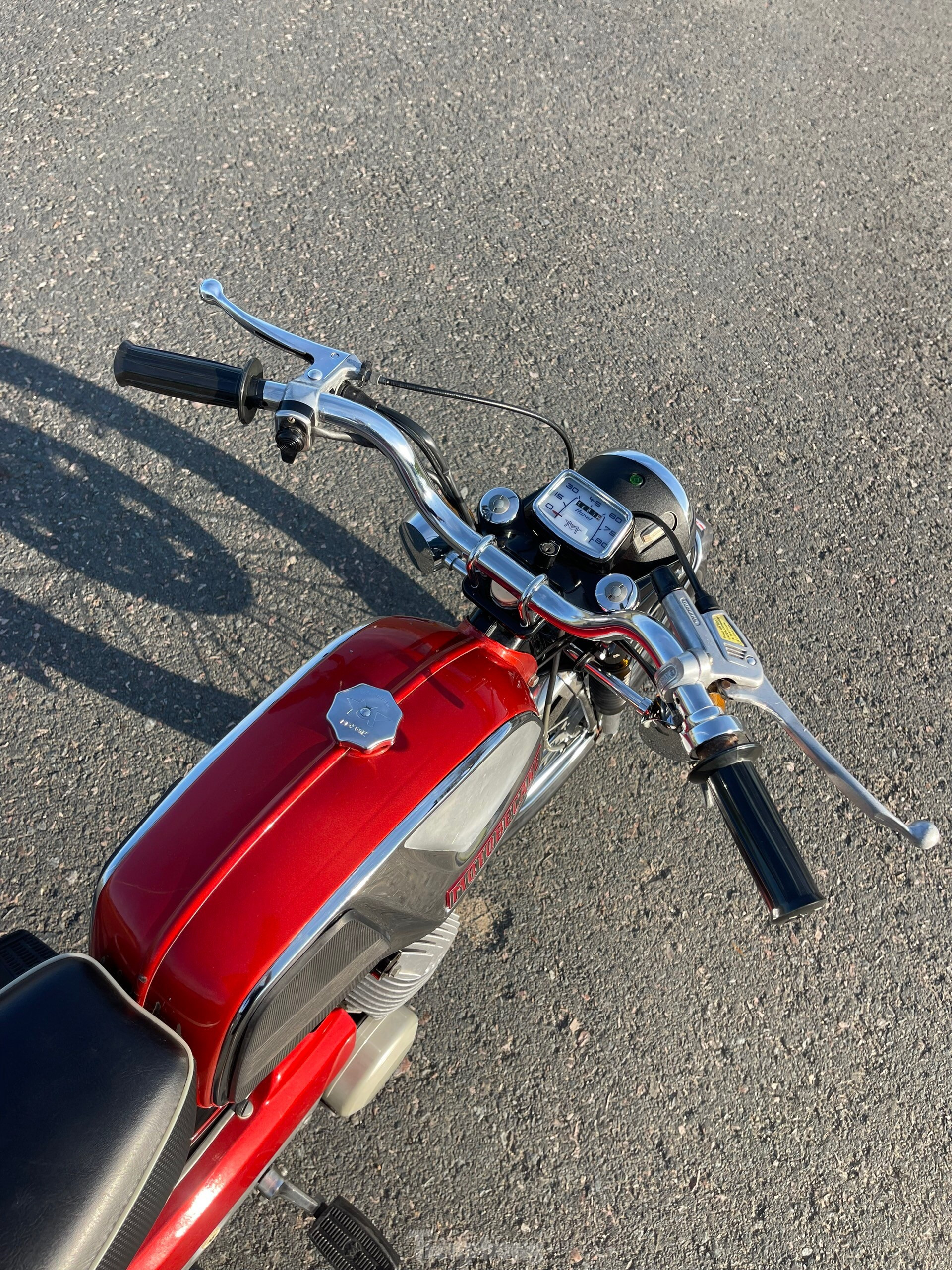 Xe máy cổ 'hiếm có khó tìm' của dân chơi Sài thành ảnh 5