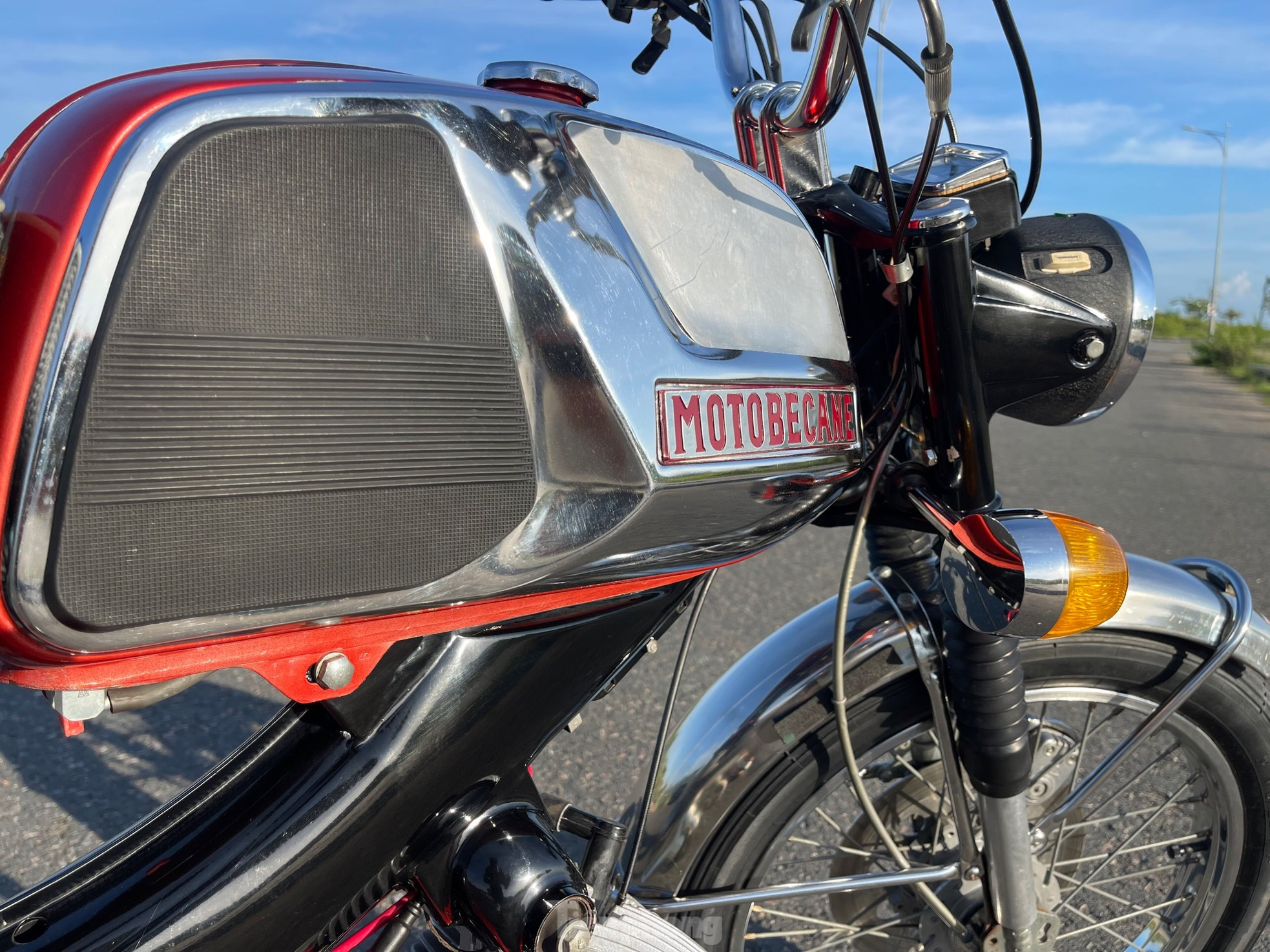 Xe máy cổ 'hiếm có khó tìm' của dân chơi Sài thành ảnh 6